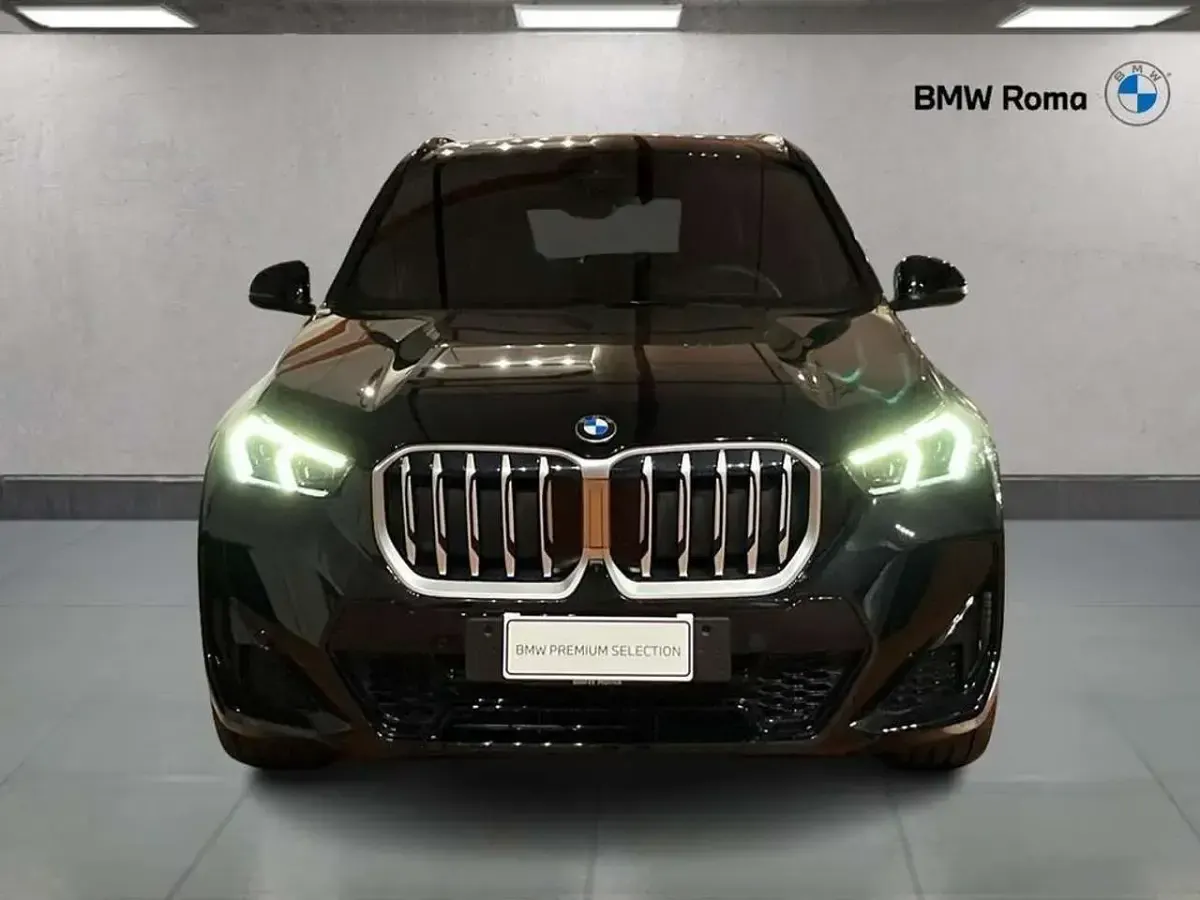 Usata BMW X1 M Sport 211 CV (155 kW) 2026 Black sapphire metallizzato SUV
