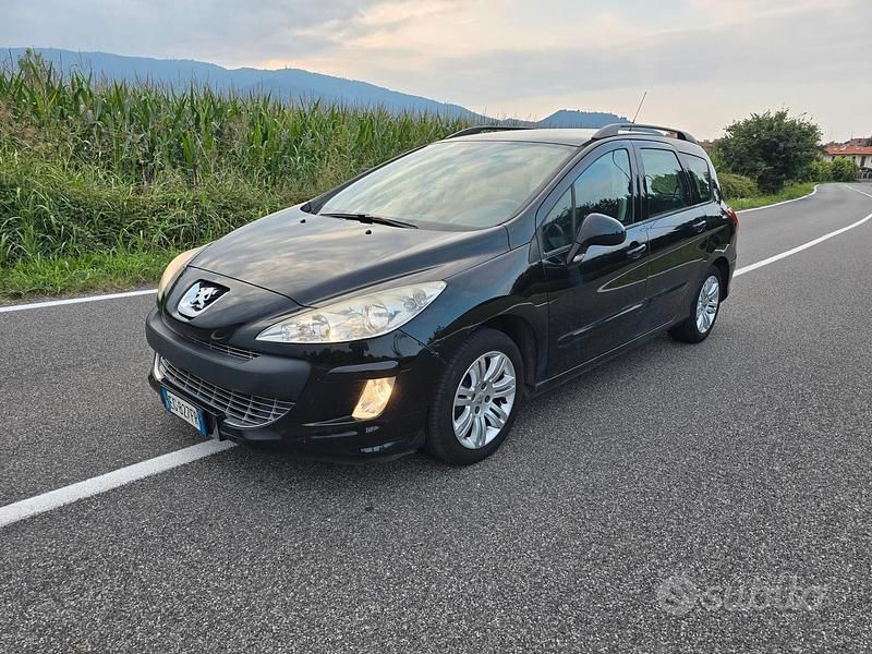 Usata Peugeot 308 SW 93 CV (68 kW) 2011 Nero Station wagon