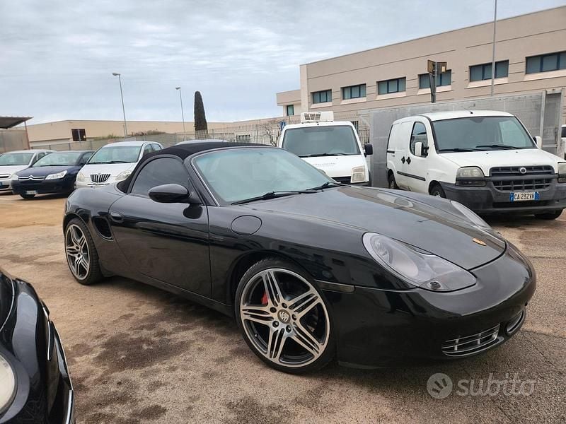 Second-hand Porsche Boxster 280 CP (205 kW) 2005 Negru Cabrio