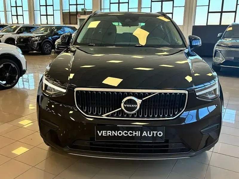 Usata Volvo XC40 129 CV (94 kW) 2023 Nero SUV