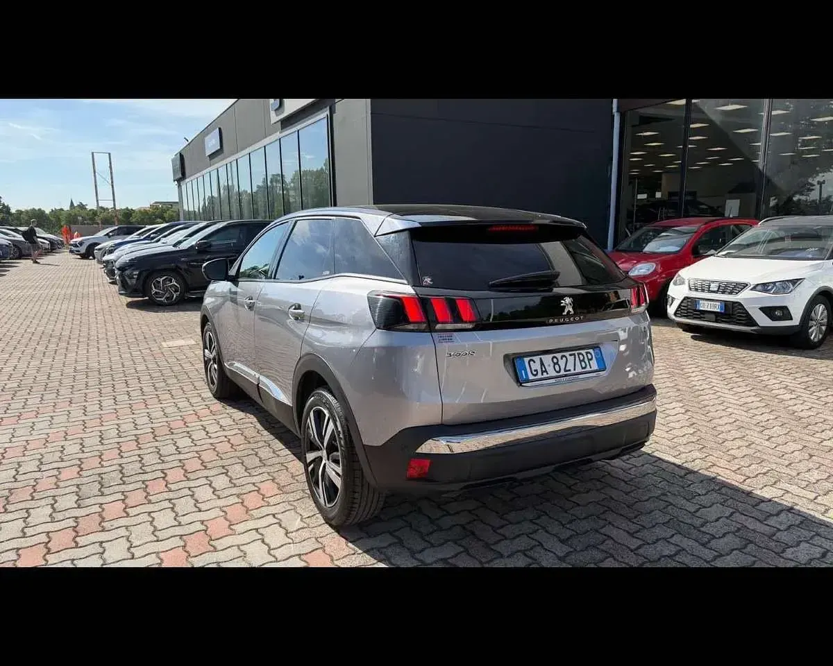 Usata Peugeot 3008 Active 92 CV (67 kW) 2020 Grigio SUV