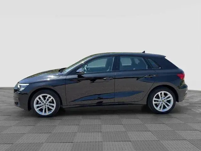 Usata Audi A3 e-tron Advanced 110 CV (80 kW) 2022 Nero midnight Utilitaria