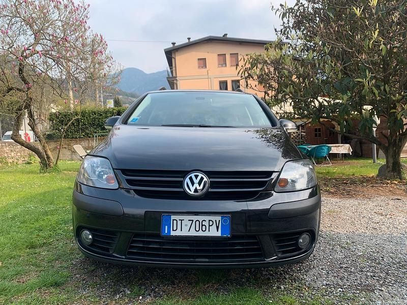 Nero Usata 2008 VW Golf Berlina | 3500 € - Immagine 1/4