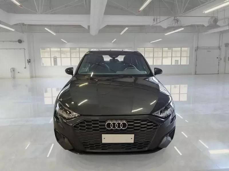 Usata Audi A3 Business 150 CV (110 kW) 2021 Grigio Berlina