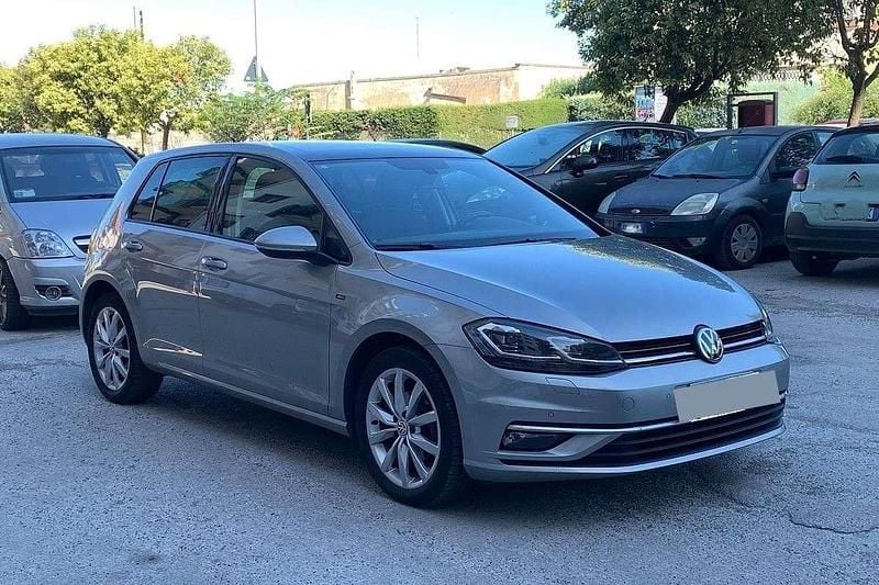 Usata VW Golf VII Business 116 CV (85 kW) 2018 Grigio Berlina