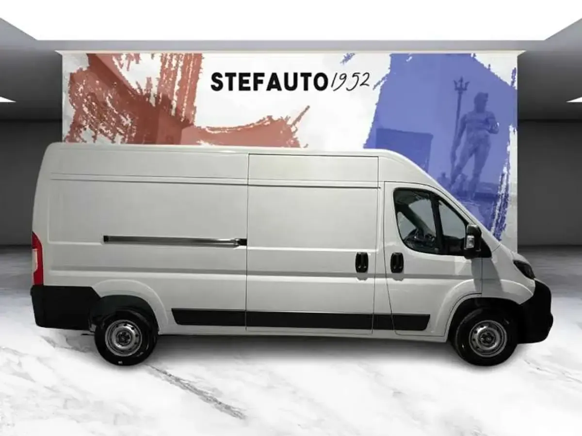 Nuova Opel Movano S 140 CV (102 kW) 2026 Bianco icy pastello Furgone