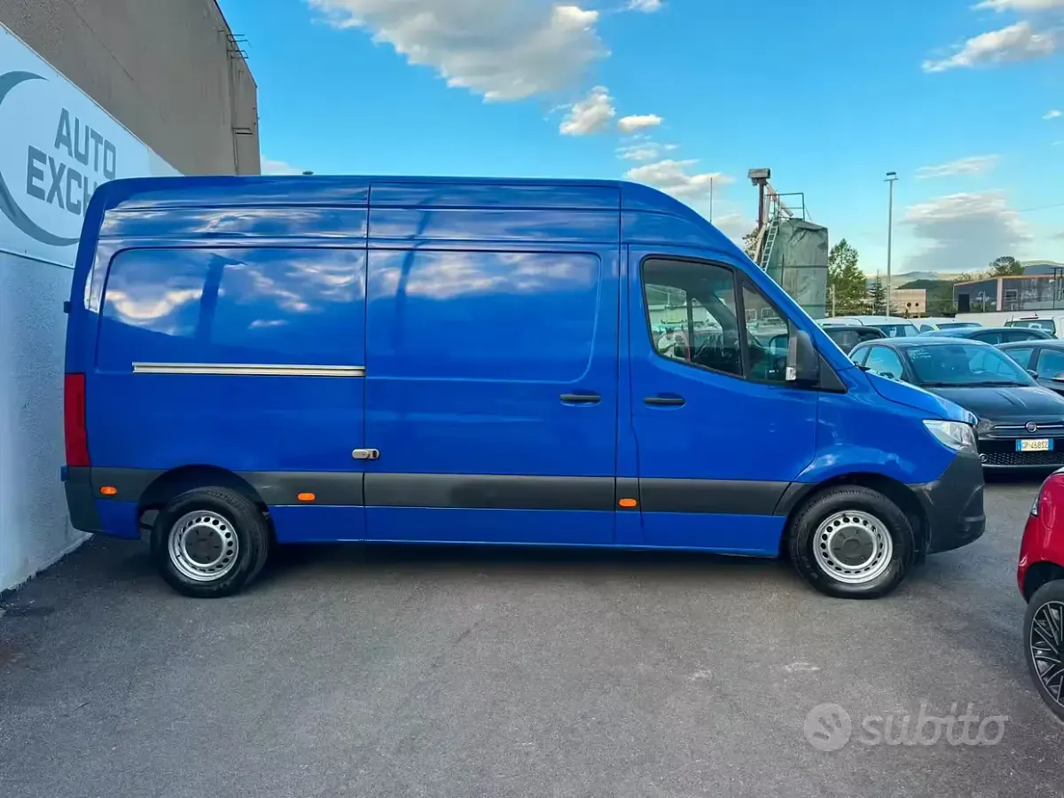 Usata Mercedes Sprinter 114 CV (83 kW) 2020 Blu Furgone