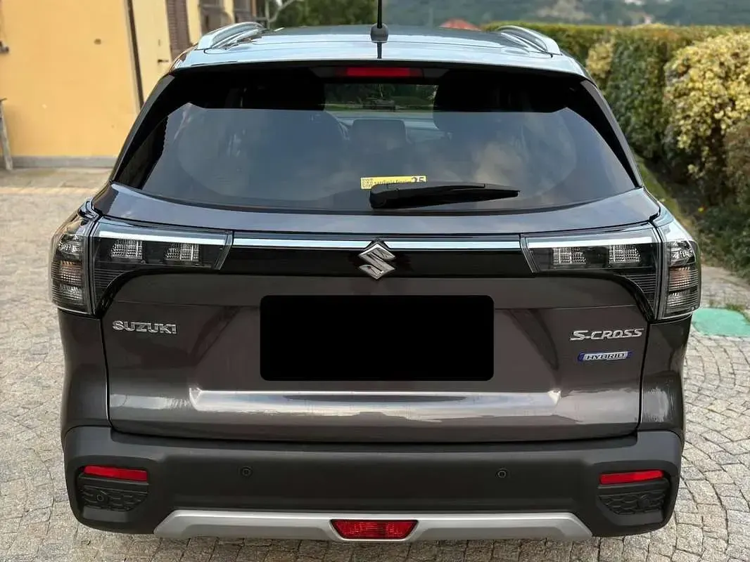 Usata Suzuki SX4 S-Cross 129 CV (94 kW) 2022 Grigio SUV