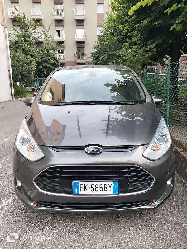 Usata Ford B-MAX Titanium 95 CV (69 kW) 2017 Grigio Monovolume