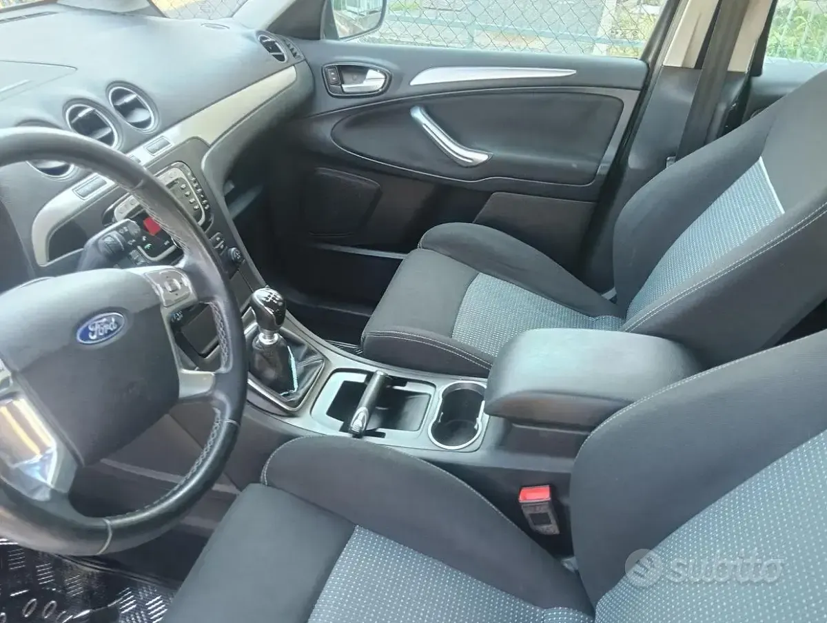 Usata Ford S-MAX S 163 CV (119 kW) 2014 Monovolume