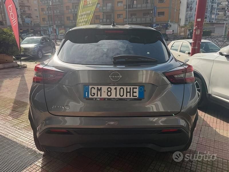 Usata Nissan Juke N-Connecta 114 CV (83 kW) 2023 Grigio SUV