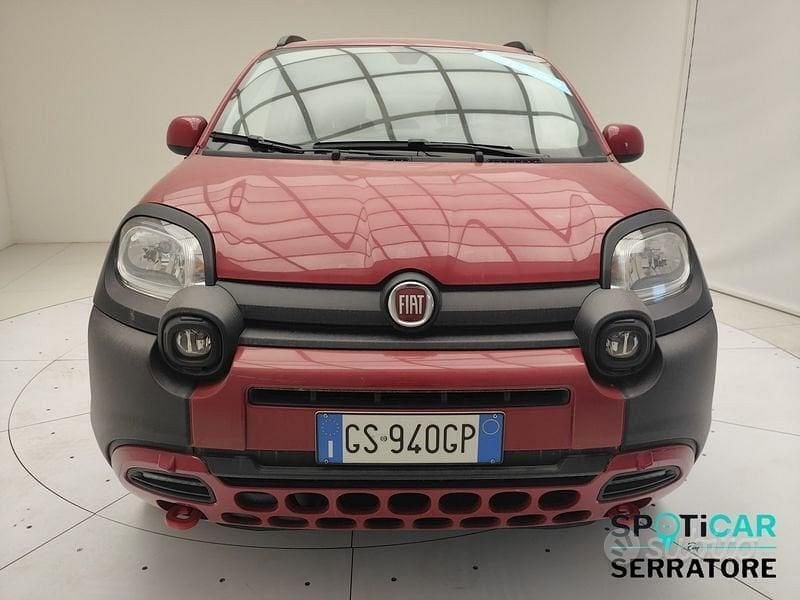 Usata Fiat Panda Cross Cross 70 CV (51 kW) 2024 Rosso Utilitaria