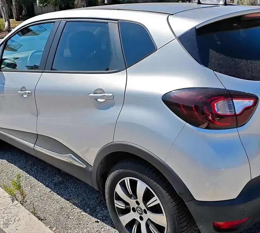 Usata Renault Captur 90 CV (66 kW) 2019 Grigio SUV