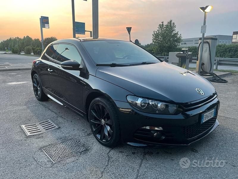 Usata VW Scirocco 170 CV (125 kW) 2010 Nero Coupé