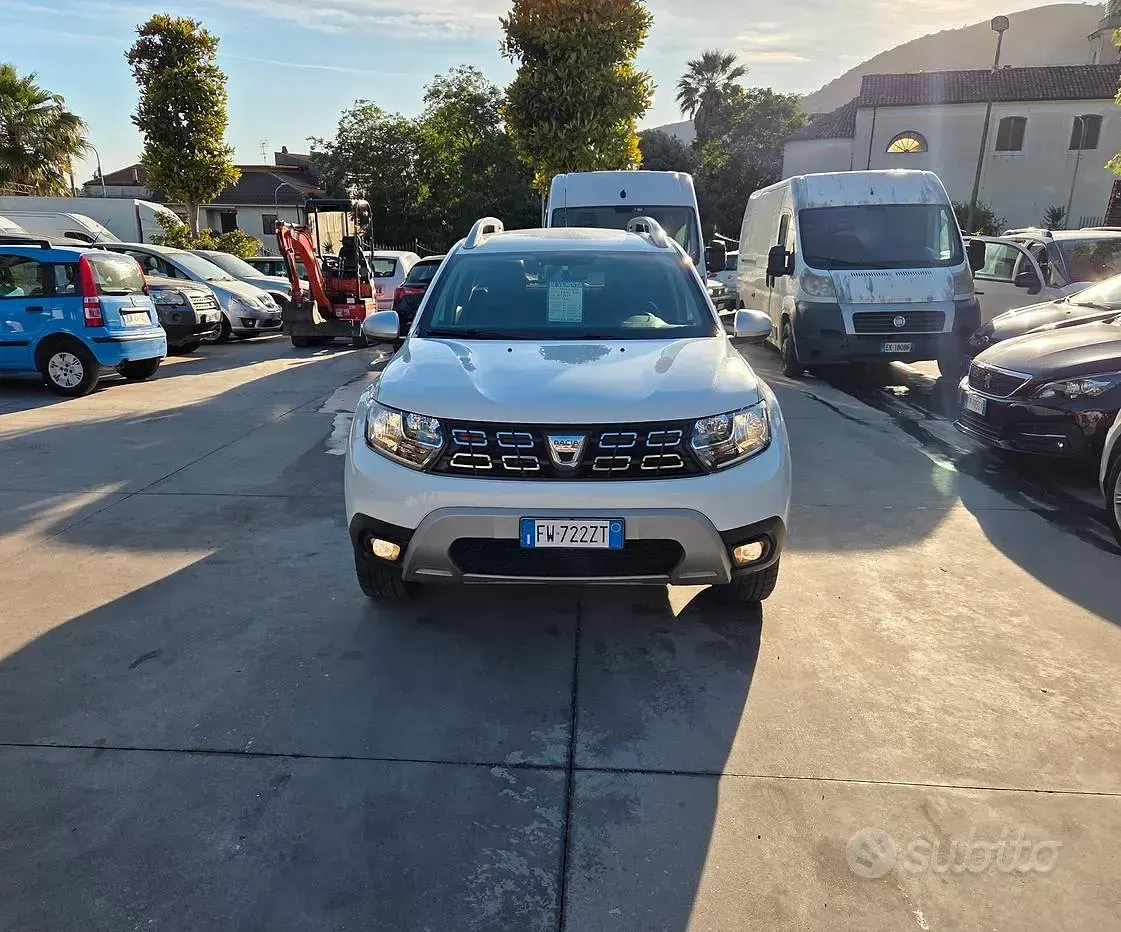 Usata Dacia Duster Essentiel 116 CV (85 kW) 2020 Bianco SUV