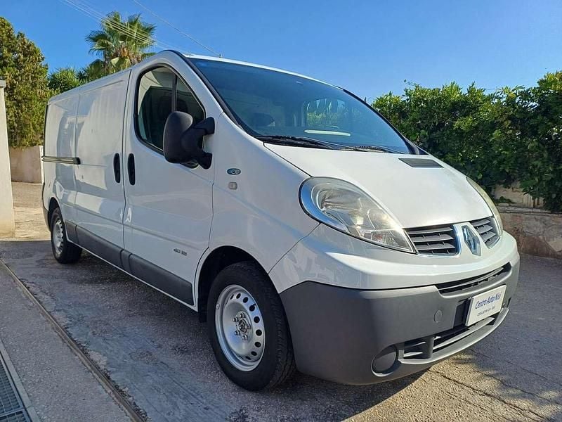 Usata Renault Trafic 116 CV (85 kW) 2008 Bianco Monovolume
