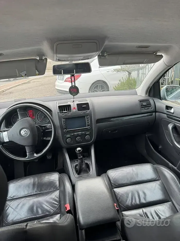 Usata VW Golf VI 105 CV (77 kW) 2008 Grigio Utilitaria