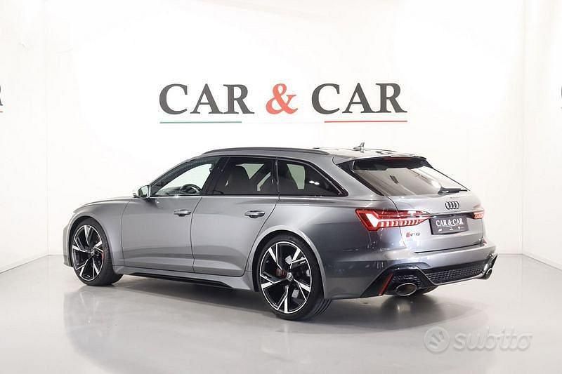 Usata Audi RS6 Comfort 600 CV (441 kW) 2021 Grigio daytona Station wagon