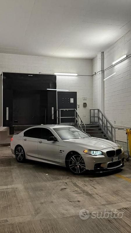 Usata 2011 BMW 530 M Sport Tre volumi | 14.200 € (Buon prezzo) - Immagine 1/4