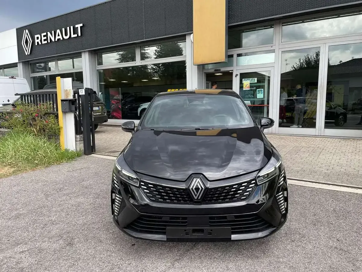 Usata Renault Clio V Techno 91 CV (66 kW) 2025 Nero Berlina
