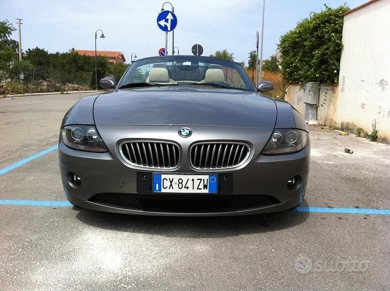 Usata BMW Z4 170 CV (125 kW) 2003 Grigio Cabrio