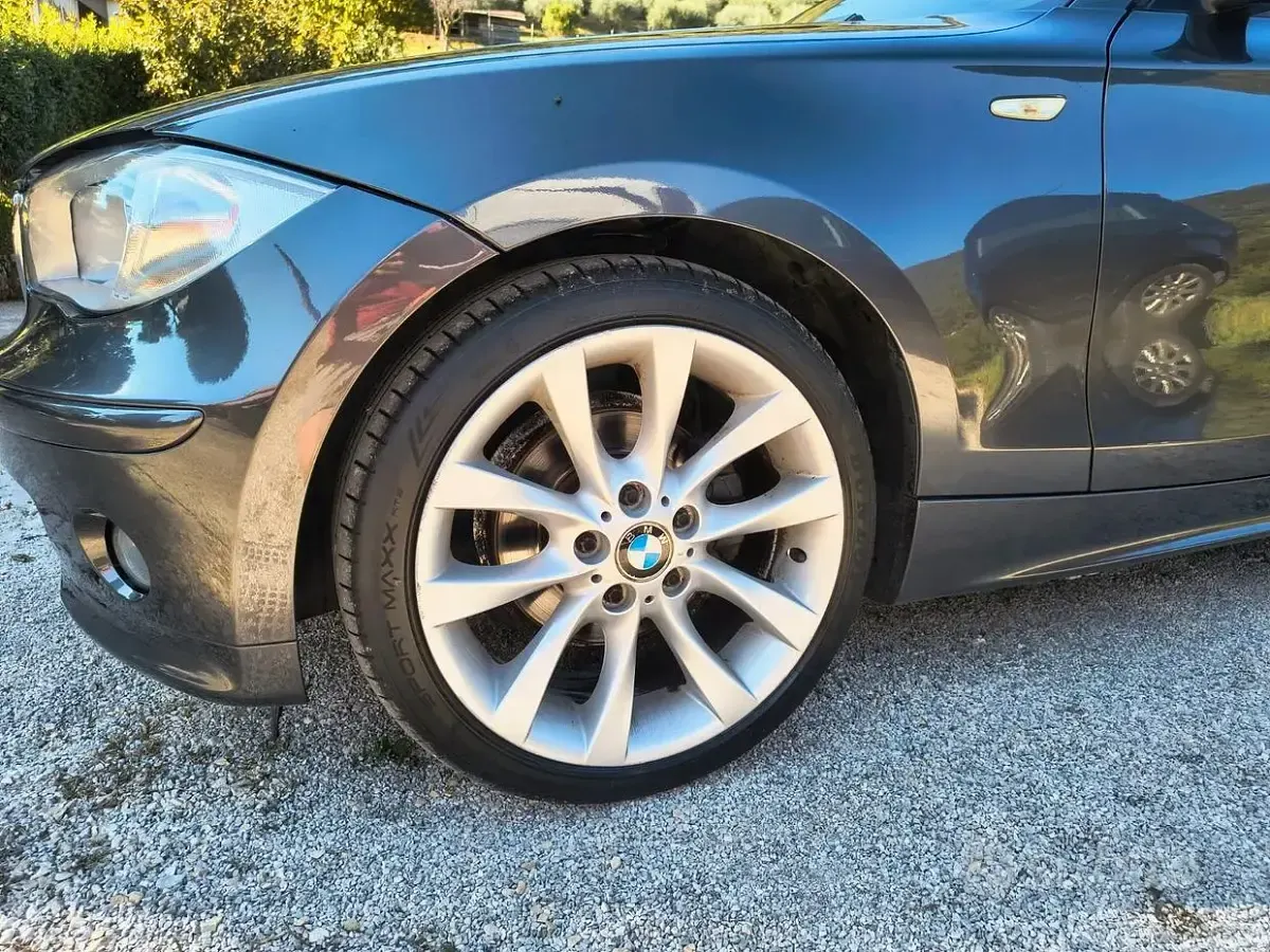 Usata BMW 120 163 CV (119 kW) 2006 Grigio Utilitaria