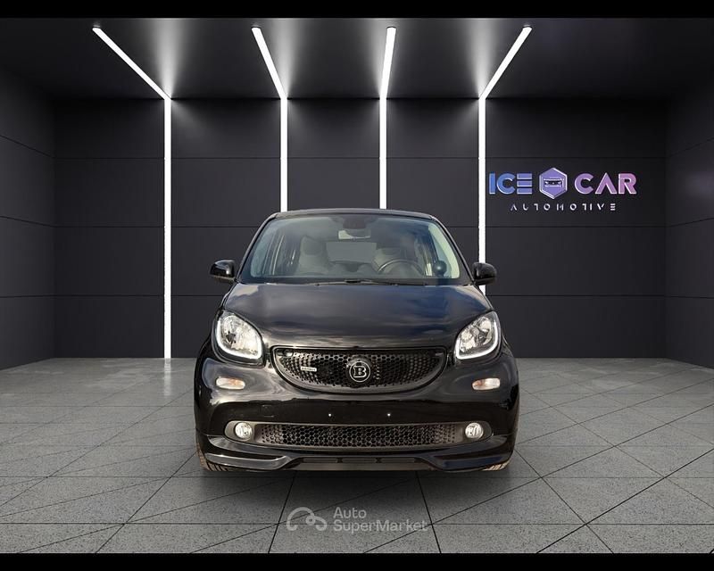 Usata Smart ForFour Brabus 109 CV (80 kW) 2017 Nero Utilitaria