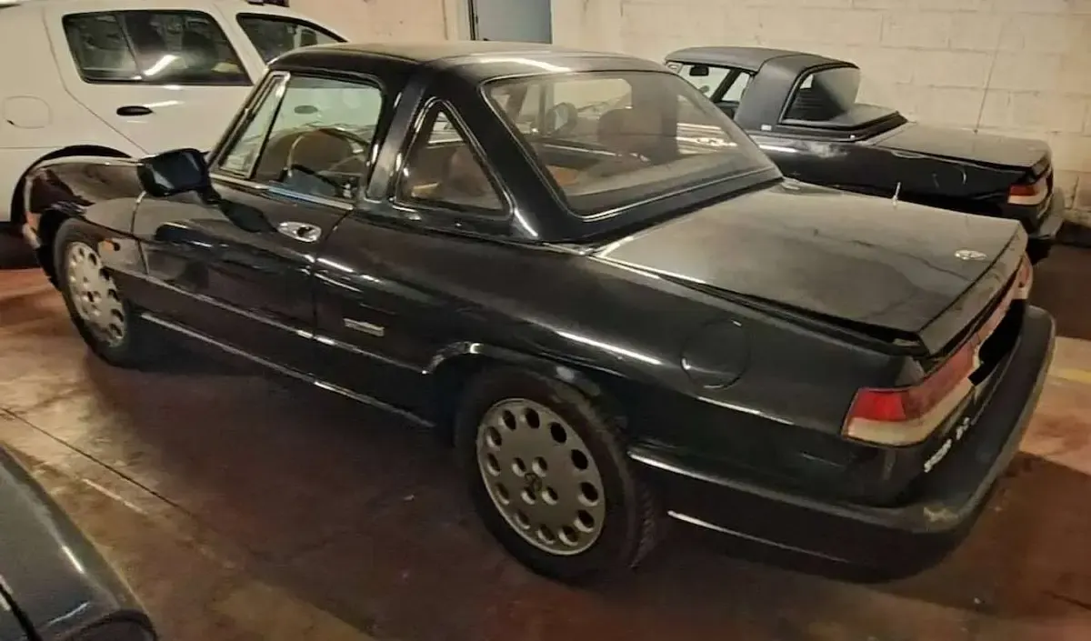 Usata Alfa Romeo Spider 117 CV (86 kW) 1992 Nero Cabrio