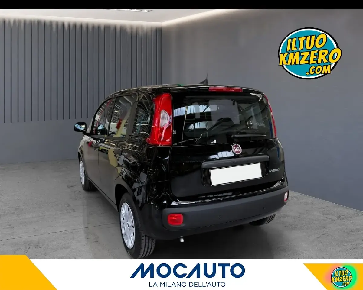 Nuova Fiat Panda Icon 70 CV (51 kW) 2025 Rosso Utilitaria