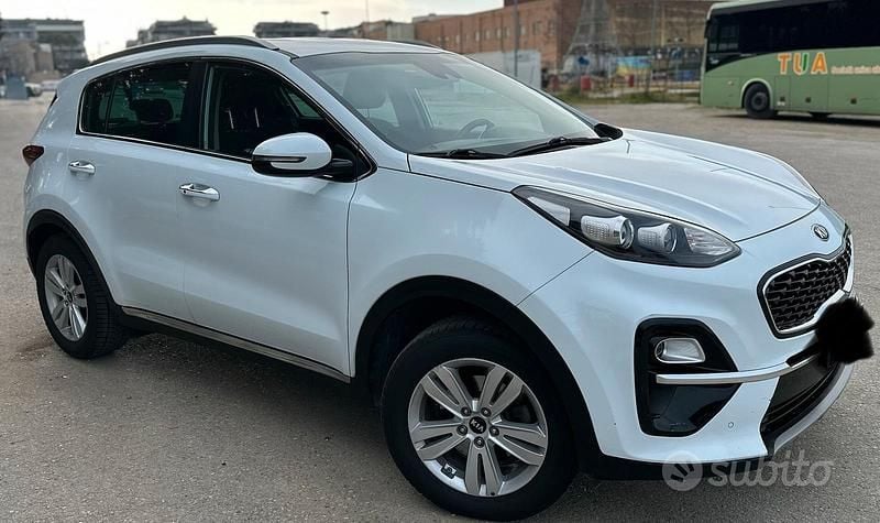 Bianco Usata 2019 Kia Sportage Active SUV | 15.700 € (Buon prezzo) - Immagine 1/4