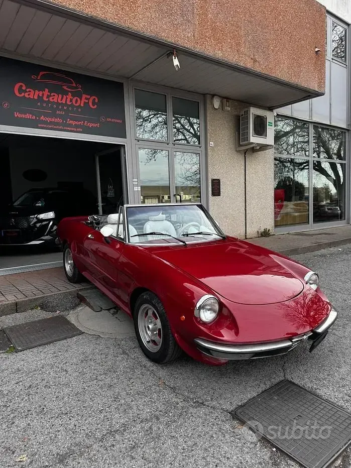 Usata Alfa Romeo Spider Veloce 131 CV (96 kW) 1970 Cabrio