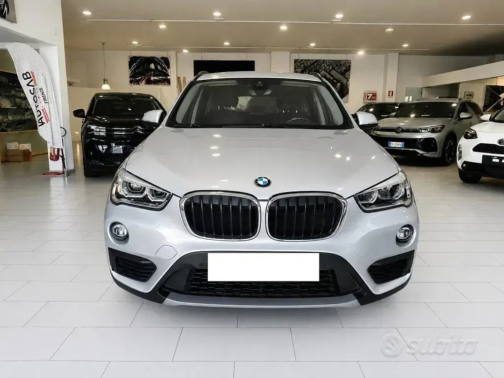 Usata BMW X1 140 CV (102 kW) 2019 Grigio SUV