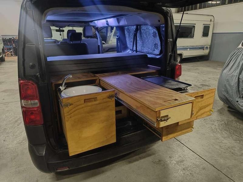 Usata Citroën C4 SpaceTourer 80 CV (58 kW) 2021 Grigio Monovolume