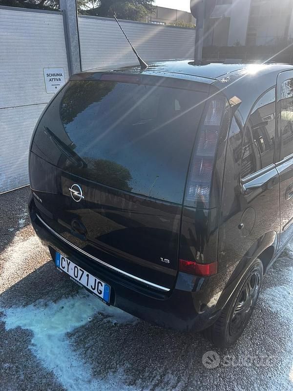 Usata Opel Meriva 105 CV (77 kW) 2006 Nero Monovolume