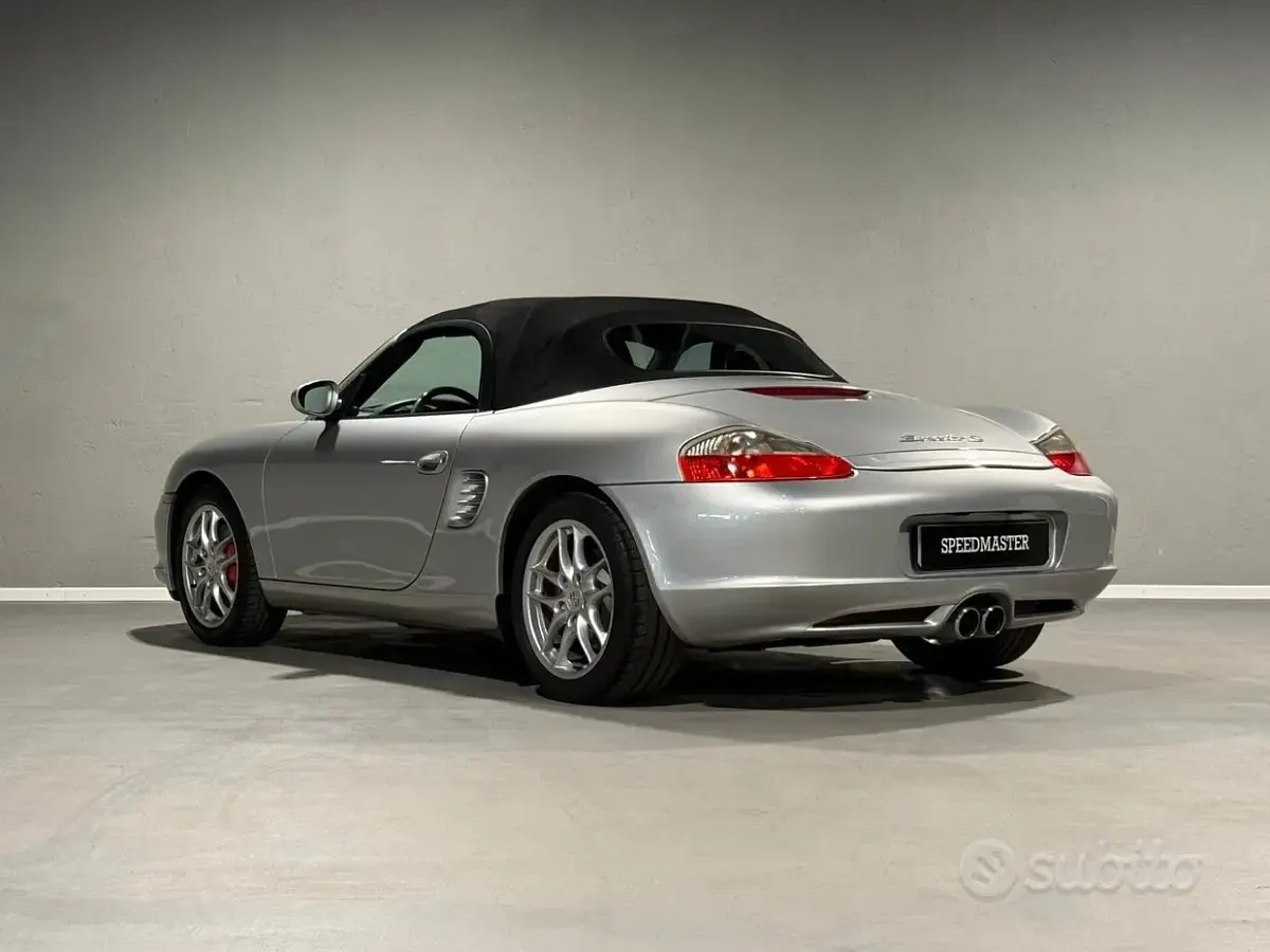 Usata Porsche Boxster 260 CV (191 kW) 2003 Grigio Cabrio