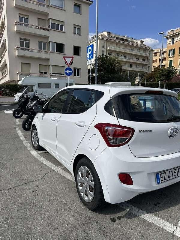 Usata Hyundai i10 65 CV (47 kW) 2015 Utilitaria