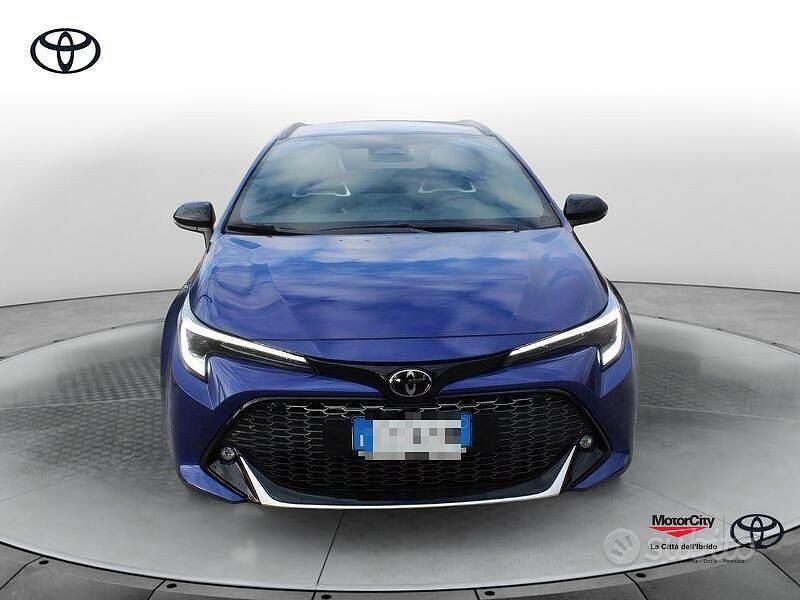 Blu Usata 2024 Toyota Corolla Sport Station wagon | 29.300 € (Molto cara) - Immagine 1/4