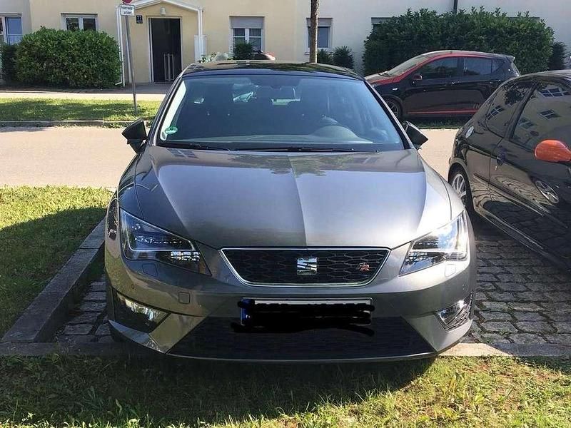 Usata Seat Leon ST 125 CV (91 kW) 2016 Grigio Station wagon