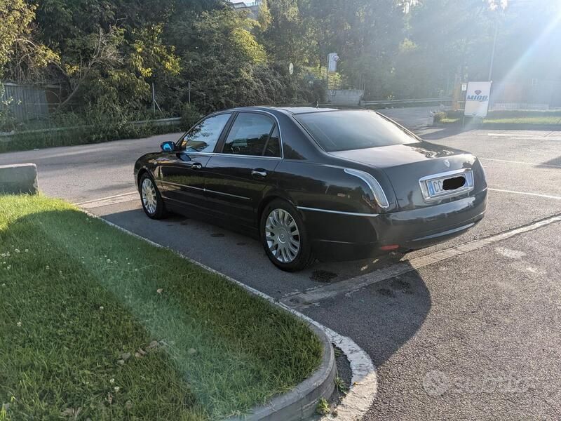 Usata Lancia Thesis 185 CV (136 kW) 2002 Berlina