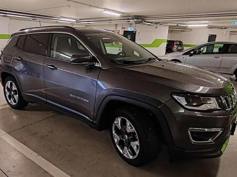 Usata Jeep Compass Limited 120 CV (88 kW) 2019 Grigio SUV