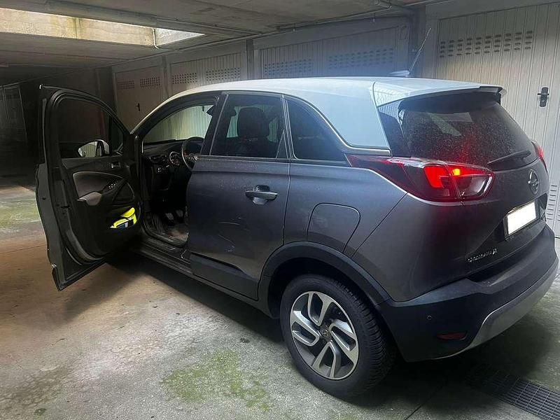 Usata Opel Crossland X Innovation 110 CV (80 kW) 2018 Grigio SUV