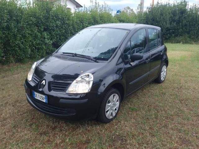 Usata Renault Modus 75 CV (55 kW) 2007 Nero Monovolume