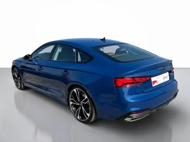 Usata Audi A5 Sportback S-Line 204 CV (150 kW) 2023 Blu ascari metallizzato Utilitaria