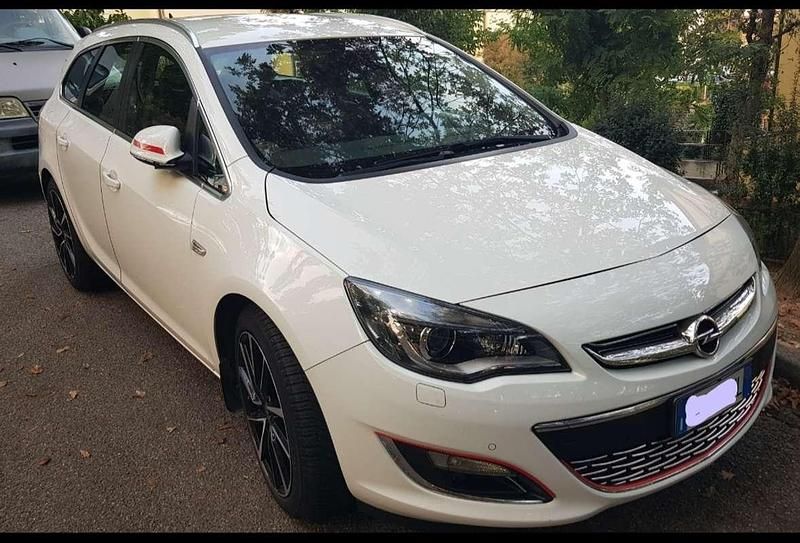 Usata Opel Astra S 136 CV (100 kW) 2015 Bianco Station wagon