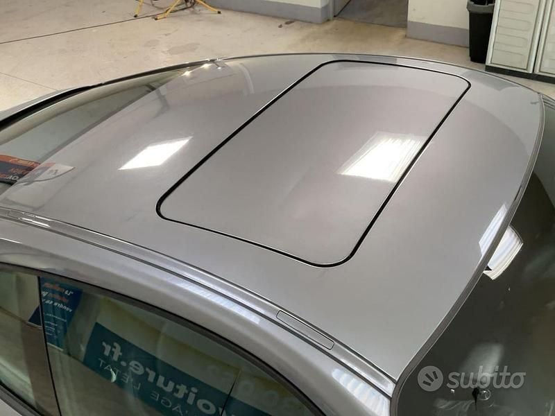 Usata Porsche 911 Carrera 325 CV (239 kW) 2005 Grigio Coupé