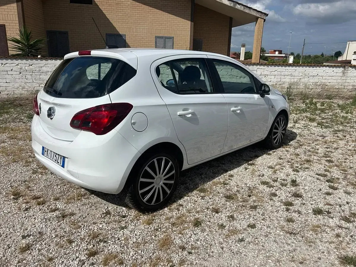 Usata Opel Corsa Innovation 75 CV (55 kW) 2017 Bianco Utilitaria
