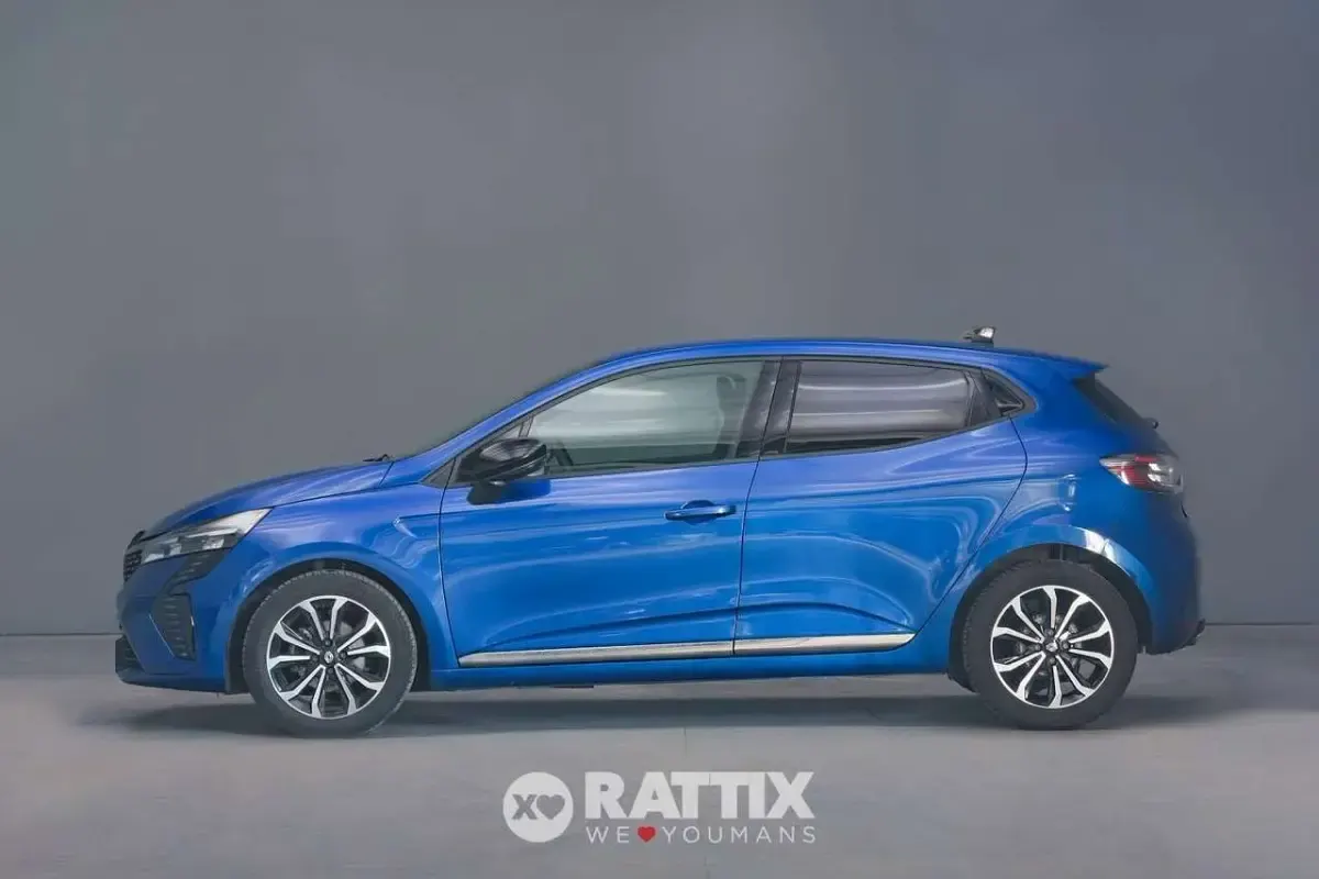 Usata Renault Clio V Techno 91 CV (66 kW) 2025 Blu iron Berlina