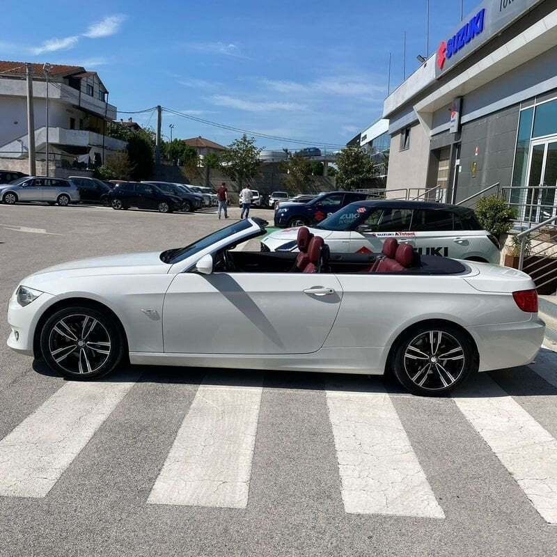 Usata BMW 320 Cabriolet Comfort Edition 184 CV (135 kW) 2011 Bianco Cabrio
