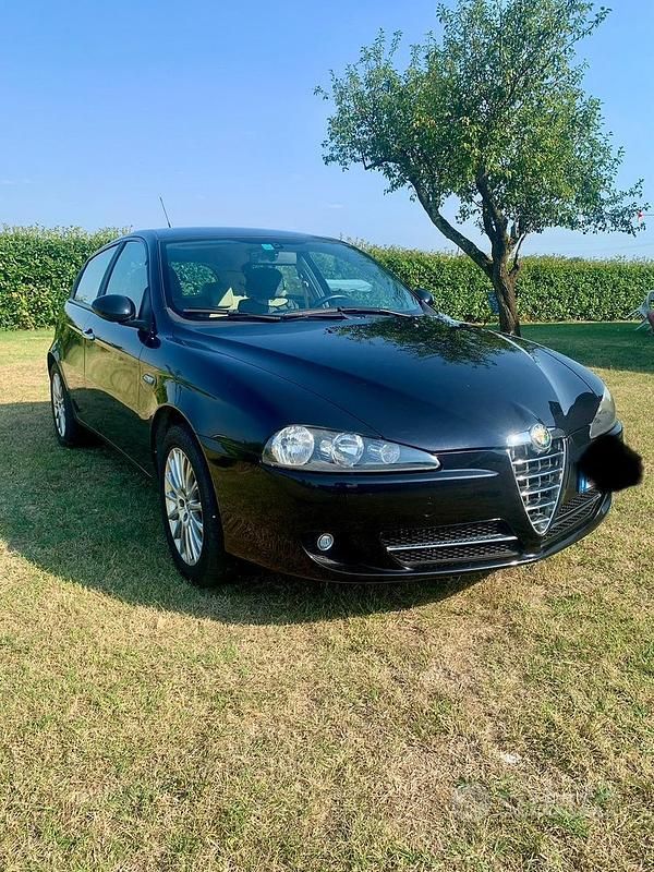 Nero Usata 2008 Alfa Romeo 147 Due volumi | 4800 € (Cara) - Immagine 1/4