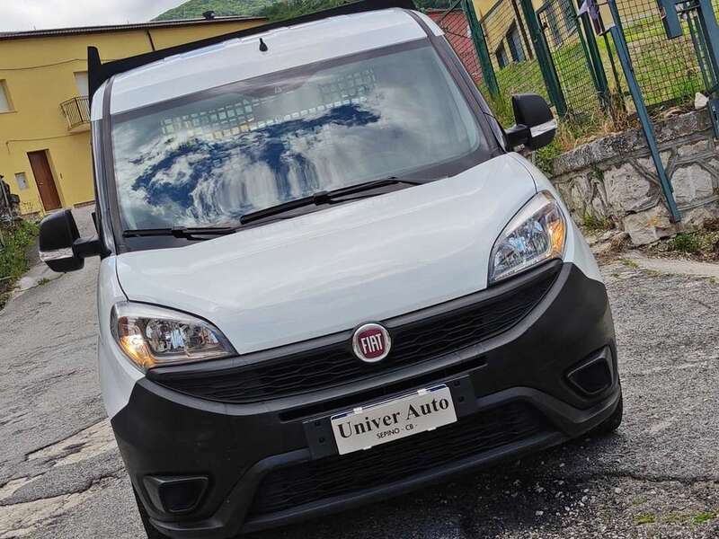 Usato 2017 Fiat Doblò 1.6 Diesel 120 CV (14.990 €)